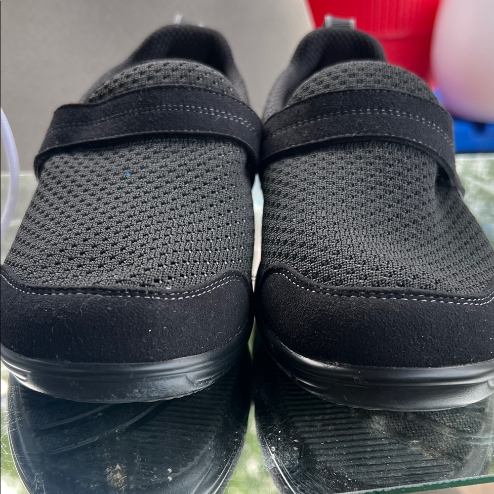 Women's Black Mesh Sneakers